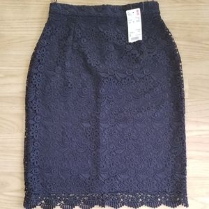 Uniqlo Women Lace Skirt